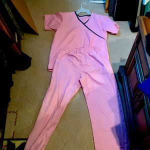 COPY - Womens size large pink scrub set worn once